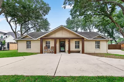 341 W Gaywood Drive, Houston, TX 77079 - Photo 2
