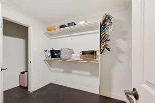 341 W Gaywood Dr, Houston, TX 77079 - Photo 34