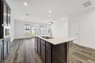 12322 Brandenburg Gate Dr, Houston, TX 77047 - Photo 10