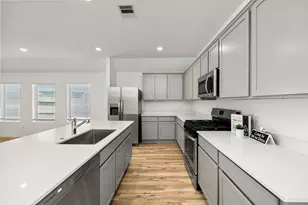 7339 Bartoncliff Dr, Katy, TX 77493 - Photo 10