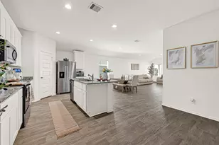 2206 Laurel Bloom Ln, Sealy, TX 77474 - Photo 4