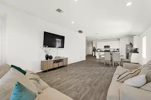 2206 Laurel Bloom Ln, Sealy, TX 77474 - Photo 10