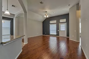 10022 Elkwood Glen Ln, Tomball, TX 77375 - Photo 14