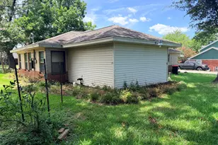 504 Dwinnell St, Baytown, TX 77520 - Photo 22