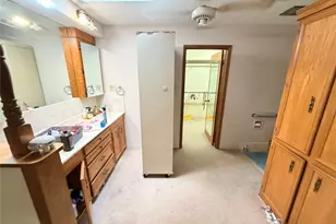 504 Dwinnell St, Baytown, TX 77520 - Photo 8