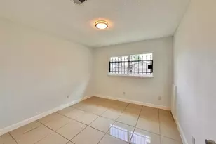 8610 Valley Meadow Dr, Houston, TX 77078 - Photo 16