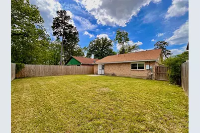 8610 Valley Meadow Drive, Houston, TX 77078 - Photo 20