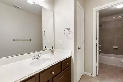 14 N Bardsbrook Circle, The Woodlands, TX 77382 - Photo 40