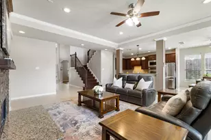 14 N Bardsbrook Cir, The Woodlands, TX 77382 - Photo 14