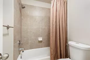 14 N Bardsbrook Cir, The Woodlands, TX 77382 - Photo 38