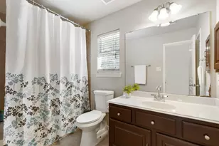14 N Bardsbrook Cir, The Woodlands, TX 77382 - Photo 34