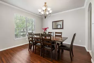 14 N Bardsbrook Cir, The Woodlands, TX 77382 - Photo 12