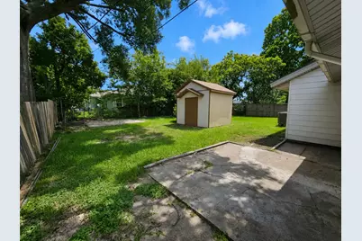 2914 Tarpey Avenue, Texas City, TX 77590 - Photo 12