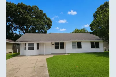 2914 Tarpey Avenue, Texas City, TX 77590 - Photo 1