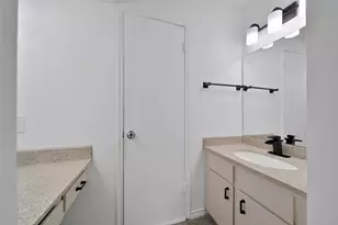 3600 Jeanetta St, Houston, TX 77063 - Photo 20