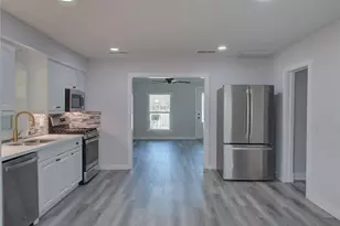 415 Perkins Ave, League City, TX 77573 - Photo 14