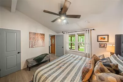 11045 Woodview Drive, Conroe, TX 77303 - Photo 8