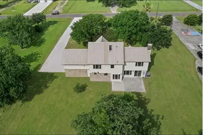 15806 Lakeview Drive, Beach City, TX 77523 - Photo 40