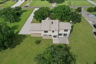 15806 Lakeview Dr, Beach City, TX 77523 - Photo 40