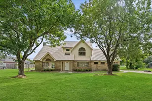 15806 Lakeview Dr, Beach City, TX 77523 - Photo 2