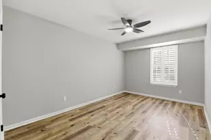 1147 Country Pl Dr, Houston, TX 77079 - Photo 40