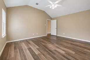 233 Lake Estates Dr, Montgomery, TX 77356 - Photo 16