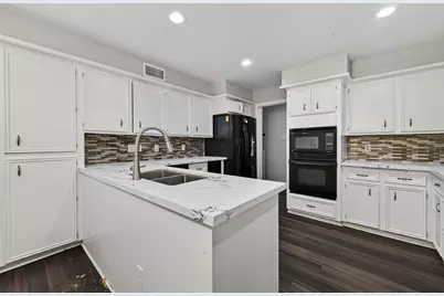 7735 Teal Run Drive, Houston, TX 77071 - Photo 16