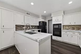 7735 Teal Run Dr, Houston, TX 77071 - Photo 16