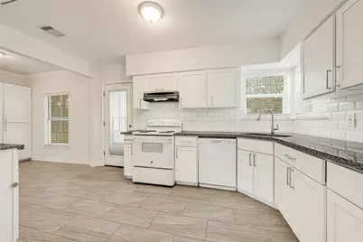 4390 Harvest Lane, Houston, TX 77004 - Photo 8