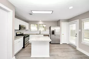 18178 Woodsdale Ct, Porter, TX 77365 - Photo 10