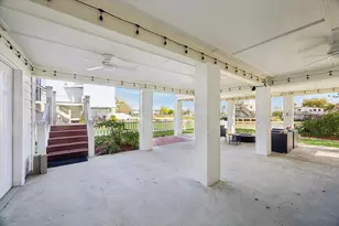 807 N Shore Dr, Kemah, TX 77565 - Photo 36