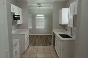 7507 Burt St, Houston, TX 77088 - Photo 6