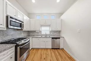 8710 Beverly Hill St, Houston, TX 77063 - Photo 8