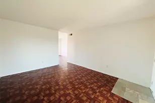 9201 Clarewood Dr, Houston, TX 77036 - Photo 2