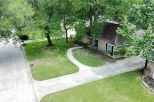 3122 Holly Green Dr, Kingwood, TX 77339 - Photo 4