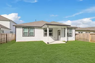 17014 Hazelnut Dr, Conroe, TX 77302 - Photo 4