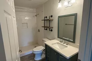 210 Bluff Dr, Livingston, TX 77351 - Photo 8