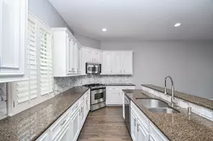 1016 Studer St, Houston, TX 77007 - Photo 16