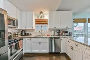 23001 Fresca St, Galveston, TX 77554 - Photo 18