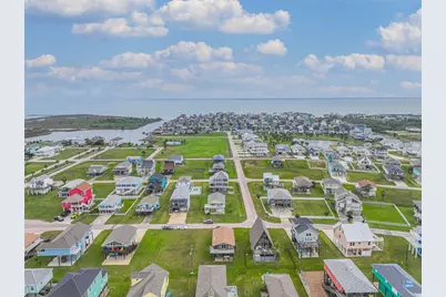 23001 Fresca Street, Galveston, TX 77554 - Photo 2