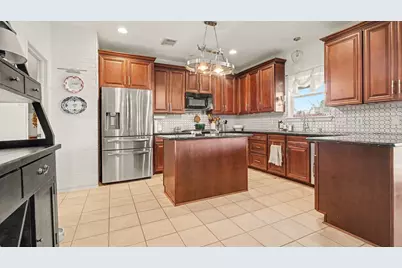 1719 Manor Drive, Baytown, TX 77521 - Photo 8