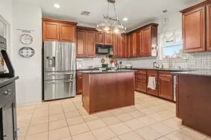 1719 Manor Dr, Baytown, TX 77521 - Photo 8