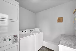 5327 Bell St, Houston, TX 77023 - Photo 2
