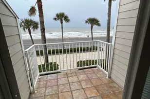 8402 Seawall Blvd, Galveston, TX 77554 - Photo 18