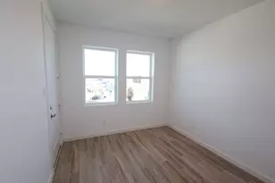 503 Barnier St, Montgomery, TX 77356 - Photo 2