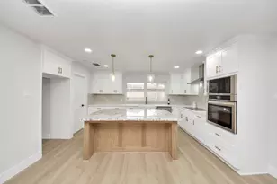 26206 Maplewood Dr, Spring, TX 77386 - Photo 16