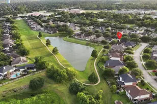318 Magnolia Estates Dr, League City, TX 77573 - Photo 32