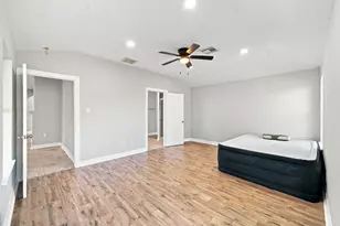 318 Magnolia Estates Dr, League City, TX 77573 - Photo 20