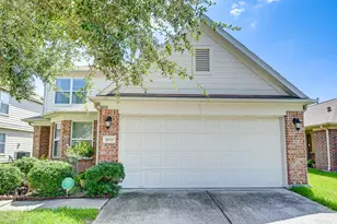 8010 Pickling Ln, Baytown, TX 77521 - Photo 4