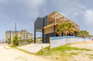 2906 Ave R 1/2, Galveston, TX 77550 - Photo 34